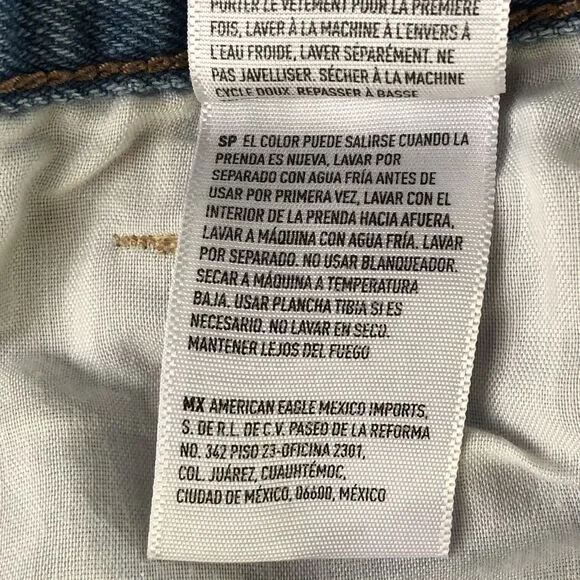 American Eagle Women’s Mom Jean Light Blue Distressed Size 4 Short - Picture 12 of 16